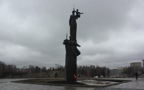 В Пензе стелу "Слава Героям" могут перенести с Соборной площади к памятнику Победы