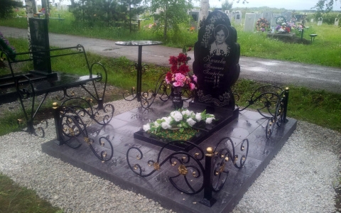 Не можете оплатить памятник сразу? Закажите в рассрочку