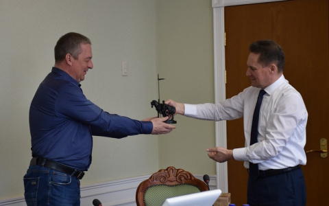 Мэр Пензы поздравил сотрудников Управления ГОЧС с днем пожарной охраны