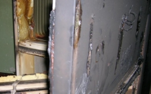 В многотажке на проспекте Строителей холодильник стал причиной пожара