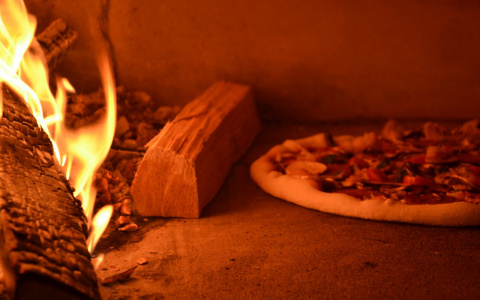 Шеф - поваром быть легко! Как приготовить настоящую неаполитанскую пиццу?