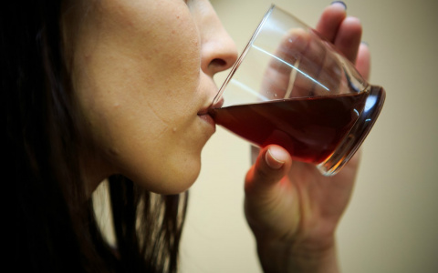 После фуршета во дворе с незнакомцем пензячка поняла, что ее обокрали