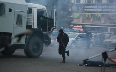 Новости России: боевики пытались захватить прихожан церкви Михаила Архангела в Грозном