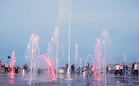 В Городе Спутнике стартовал сезон «Поющих фонтанов»