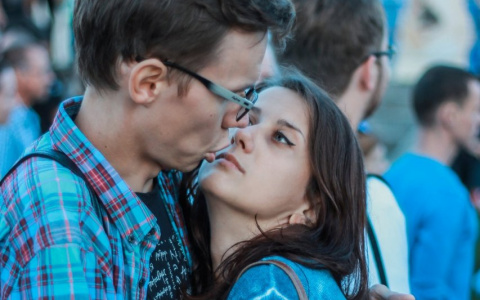 Чемпионат мира по футболу: демографический бум и пособия по соблазнению русских женщин