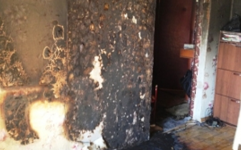 Двое взрослых и ребенок получили ожоги в пожаре на улице Зарубина