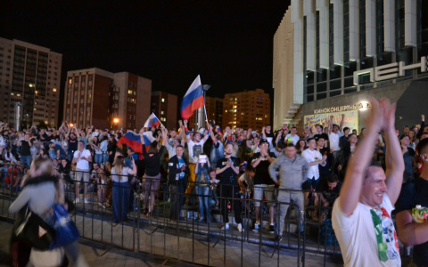 Пензенские подростки издевались над болельщиками из Египта в центре города