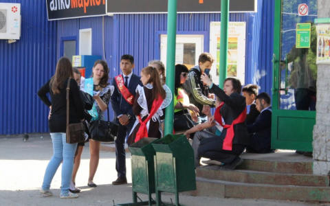 Владелец магазина на Минской оштрафован за торговлю сигаретами у школы № 37