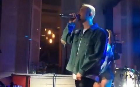 Пензенец Егор Крид выступил на  выпускном перед детьми