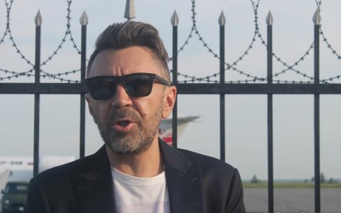 Новости России: Сергей Шнуров посвятил Акинфееву стихотворение