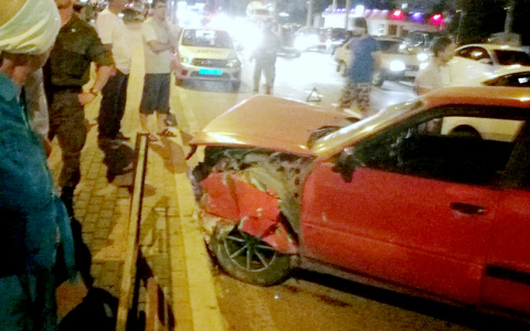 Дети пострадали в ДТП из-за пьяного болельщика в Терновке