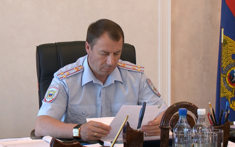 Ограбление, межевание, бизнес-преступление: с чем еще приходили на прием к главе МВД пензенцы