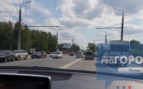 Читательница прислала фото с места тройного ДТП в Терновке