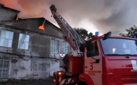 Пожар на улице Молокова, который тушили 119 человек, ликвидирован