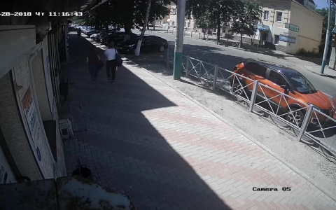 Пензенский водитель за минуту заработал штраф и лишение прав. Видео