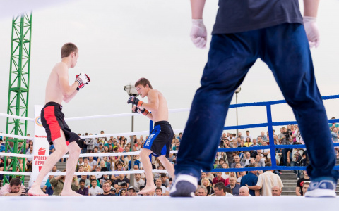 Лучшие бойцы MMA сойдутся на Фонтанной площади в Спутнике