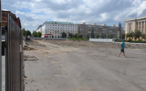 Какие проблемы может нести горожанам ремонт площади Ленина?