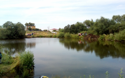 Найти утонувшего в Кондоле помогли оставленные на берегу вещи