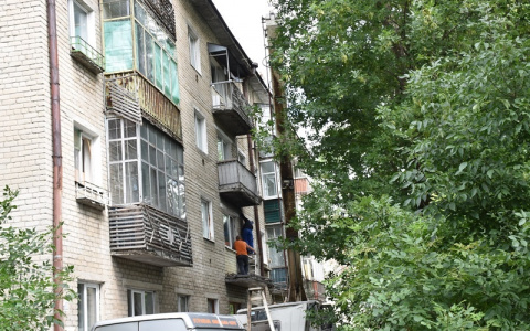 Дом на улице Крупской начали восстанавливать после взрыва газа