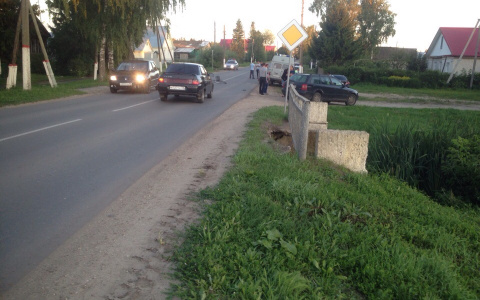 В Мокшане посреди улицы сбили велосипедиста - фото