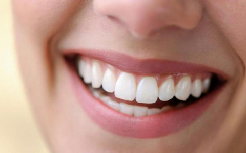 Восстановите ослепительную улыбку со Стоматологией "Династия"