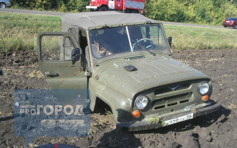Отлетевшее колесо "УАЗа" стало причиной аварии в Колышлее