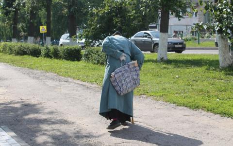 Росгвардейцы помогли 92-летней глухонемой бабушке вернуться домой