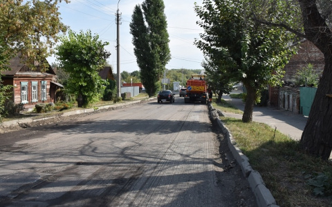 Виктор Кувайцев поручил расширить дорогу на улице Чкалова