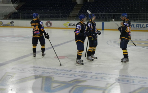 "Дизель" потерпел очередное поражение, пропустив пять шайб