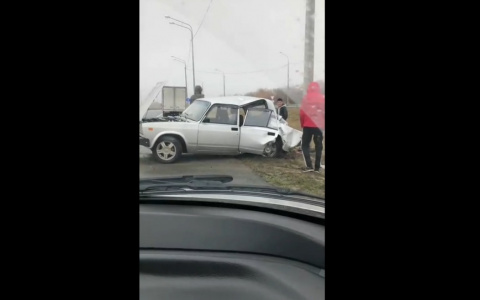Читатель прислал видео аварии в районе Нижней Елюзани