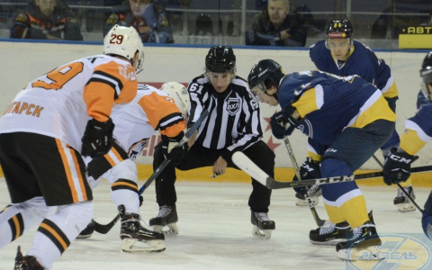 "Дизель" в домашнем матче "расстрелял" шайбами противника