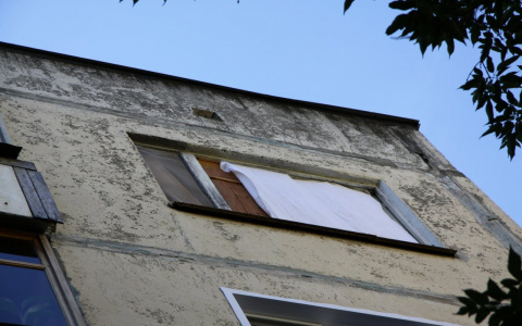 В Пензе 6-летняя девочка упала с восьмого этажа