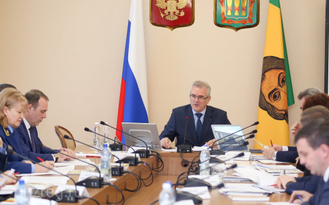 Губернатор разбирался с фактами коррупции в регионе