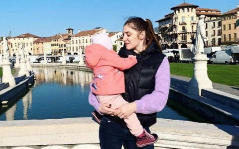 Алия Мустафина рассказала о чувствах к родной дочери