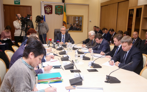 Губернатор подвел окончательные итоги прямой линии