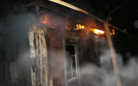 В сгоревшем доме пензенские спасатели нашли тело мужчины