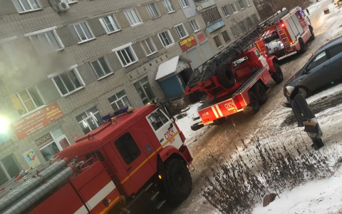 В Пензе из горящего общежития эвакуированы 22 человека