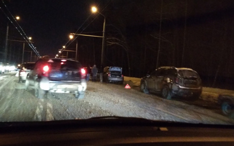 Из-за аварии в Пензе движение парализовано на трех улицах
