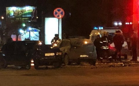 В жестоком ДТП в центре Пензы пострадали три человека