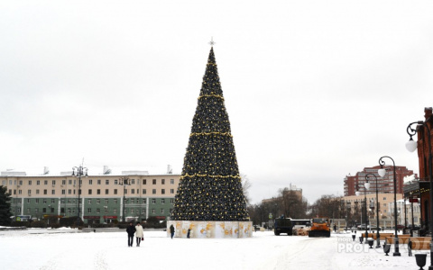 В Пензе 31 декабря и 1 января ограничат стоянку транспорта на площади Ленина