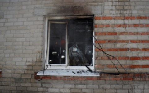В Пензе из горящего дома спасали людей