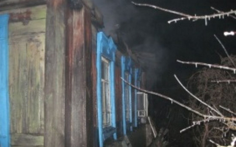В Городищенском районе полностью сгорел деревянный дом