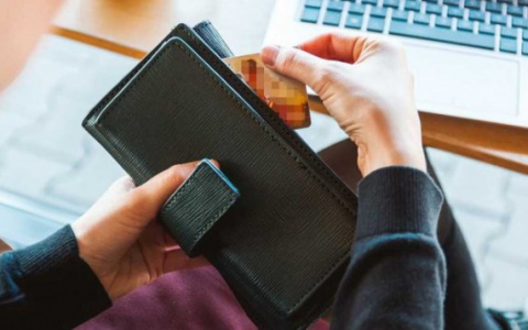 Пензячка «потеряла» 68 тысяч рублей, пытаясь спасти деньги с карты