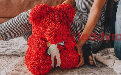 Мишки из роз – оригинальный подарок любимым на все случаи жизни!