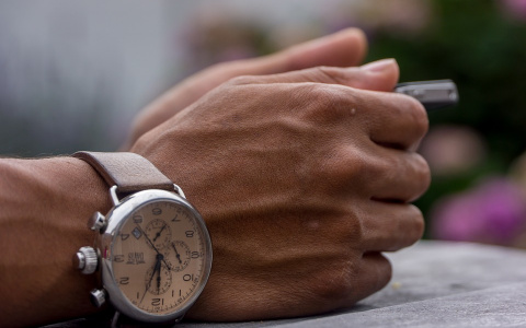 Часовой мастер из Пензы: миф или правда, что часы дарить нельзя?