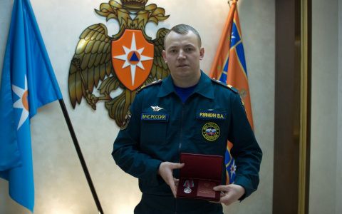 Вытащил из огня четверых: Владимир Путин приказал наградить жителя Пензенской области