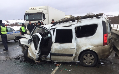 «OPEL» и «Lada Largus» не поделили пензенскую дорогу