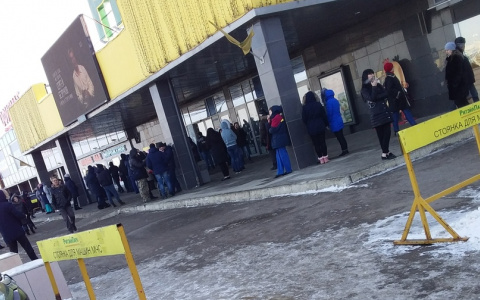 Эвакуация в ТЦ Пензы: пензячка поделилась снимком с места происшествия