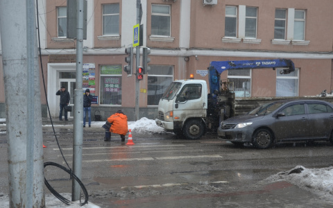 В пензенской администрации прокомментировали укладку асфальта в лужи