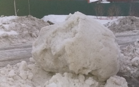 "Оставили сюрприз у въезда": жители Пензенской области возмущены очисткой снега